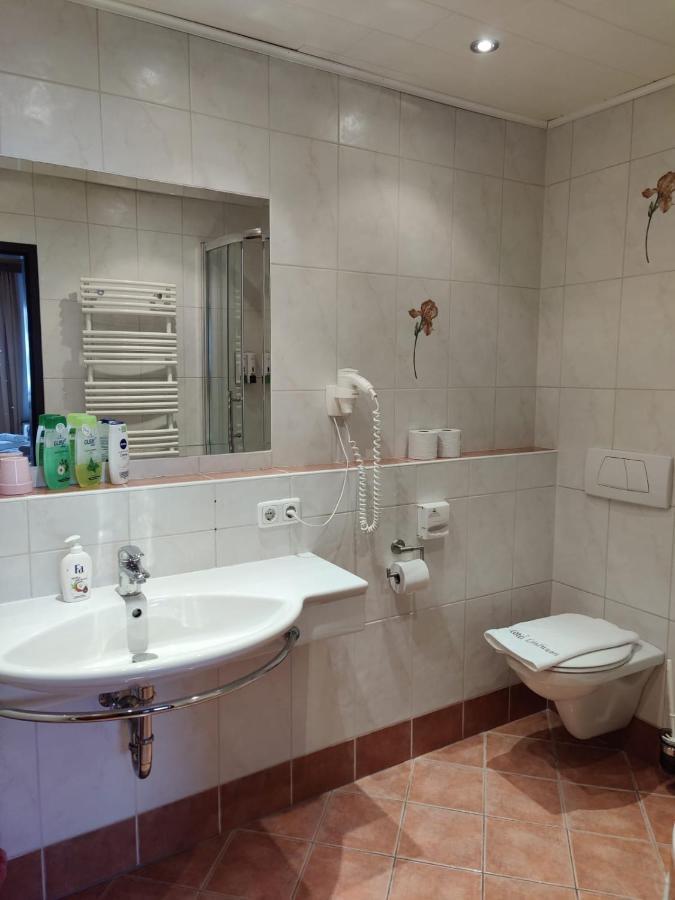 Hotel Lindwurm Bad Goisern Ngoại thất bức ảnh