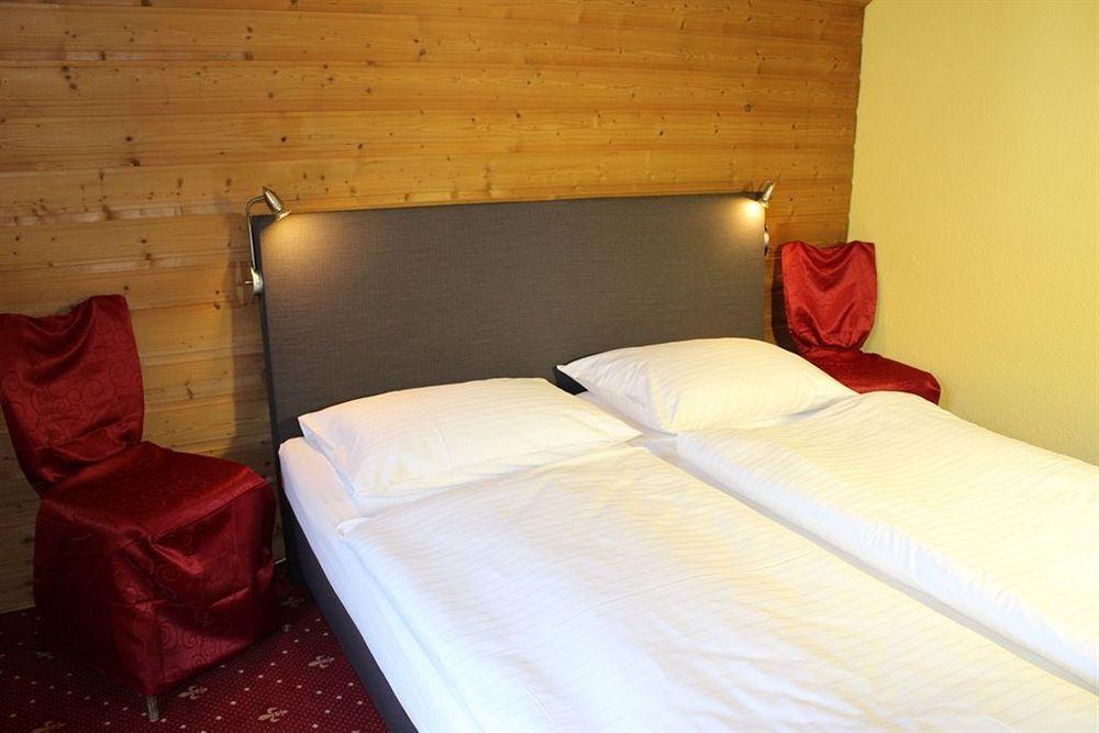 Hotel Lindwurm Bad Goisern Ngoại thất bức ảnh