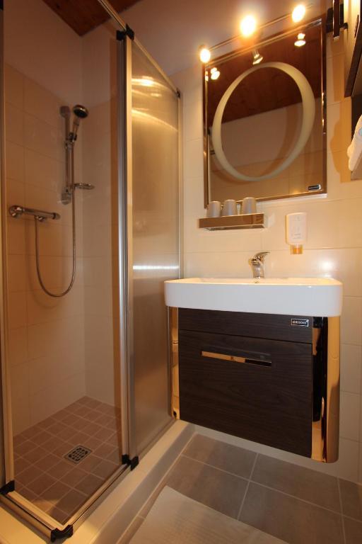 Hotel Lindwurm Bad Goisern Phòng bức ảnh