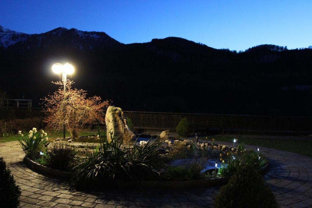 Hotel Lindwurm Bad Goisern Ngoại thất bức ảnh