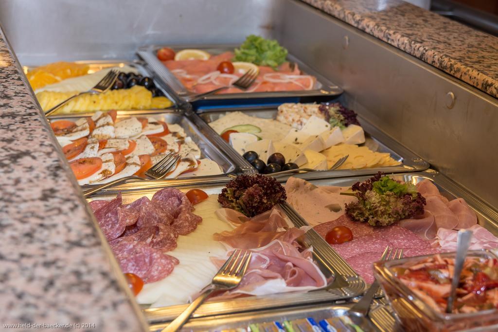 Hotel Lindwurm Bad Goisern Ngoại thất bức ảnh